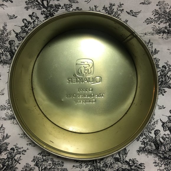 Quaker Oaks Round Tin - Picture 8 of 9